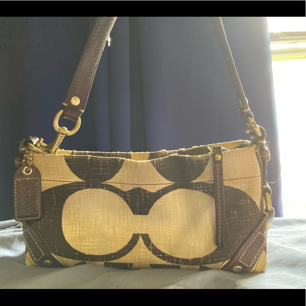 Coach Carly Signature Purse